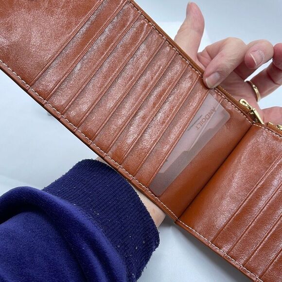 NWOT Andoilt  RFID Carmel leather two sided wallet. - Picture 5 of 10